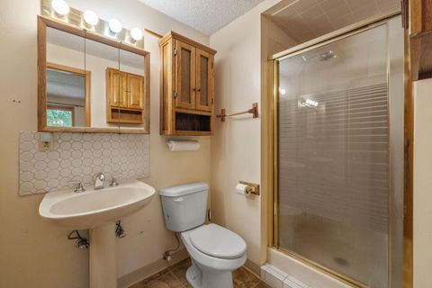 Single Family Residence in Klamath Falls OR 536 Delta Street 35.jpg
