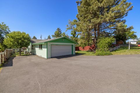 Single Family Residence in Klamath Falls OR 536 Delta Street 4.jpg