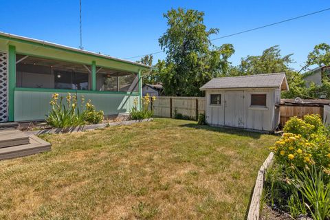 Single Family Residence in Klamath Falls OR 536 Delta Street 45.jpg