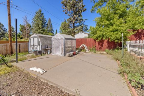 Single Family Residence in Klamath Falls OR 536 Delta Street 12.jpg