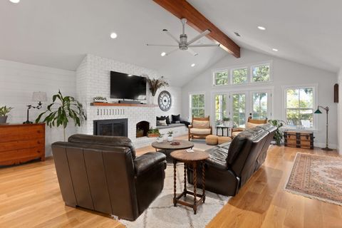 Single Family Residence in Grants Pass OR 4500 Leonard Road 16.jpg