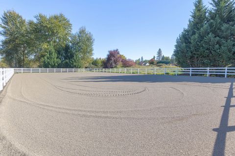Single Family Residence in Grants Pass OR 4500 Leonard Road 63.jpg