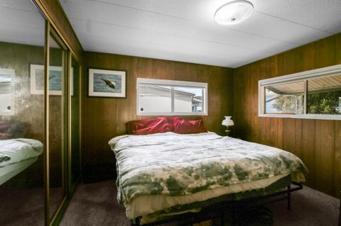 Mobile Home in Grants Pass OR 701 Westmont Drive 19.jpg