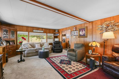 Mobile Home in Grants Pass OR 701 Westmont Drive 15.jpg