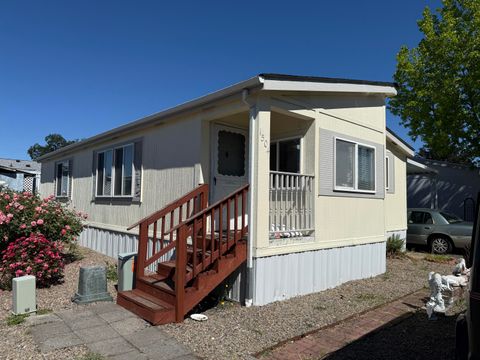 Mobile Home in Grants Pass OR 1504 Agape Way.jpg