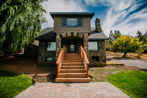 Single Family Residence in Klamath Falls OR 791 Lakeshore Drive.jpg