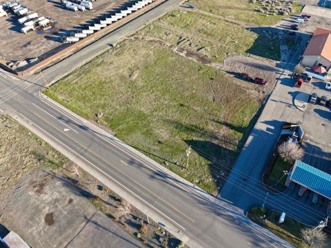Unimproved Land in Klamath Falls OR Broadmore Street #Lot 1.jpg
