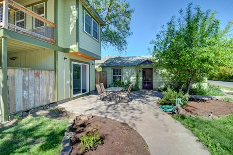 Multi Family in Ashland OR 393 N Laurel Street.jpg