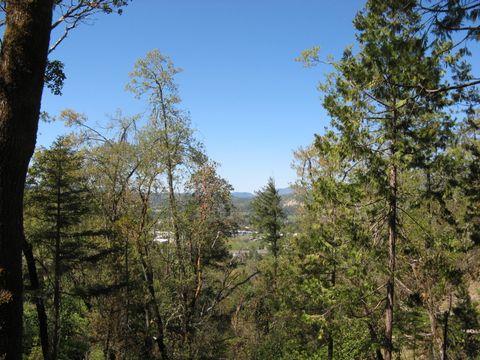  in Grants Pass OR Bushnell Way #412.jpg