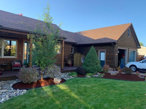 Single Family Residence in Klamath Falls OR 6506 Sarah Circle Cir.jpg