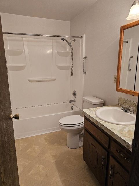 Quadruplex in Klamath Falls OR 3617 La Marada Way #3617,3621,3625,3629 11.jpg