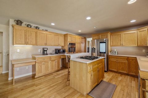 Single Family Residence in Klamath Falls OR 3934 El Cerrito Way 7.jpg