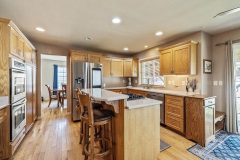 Single Family Residence in Klamath Falls OR 3934 El Cerrito Way 10.jpg
