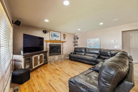 Single Family Residence in Klamath Falls OR 3934 El Cerrito Way 17.jpg