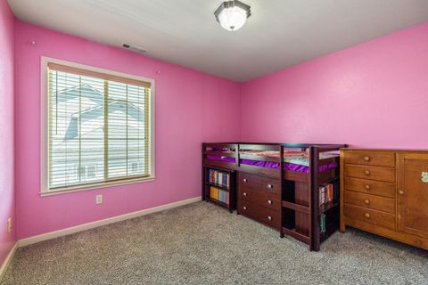 Single Family Residence in Klamath Falls OR 3934 El Cerrito Way 36.jpg