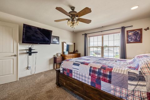 Single Family Residence in Klamath Falls OR 3934 El Cerrito Way 29.jpg