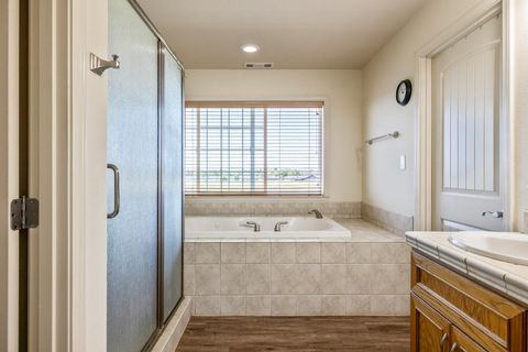 Single Family Residence in Klamath Falls OR 3934 El Cerrito Way 31.jpg