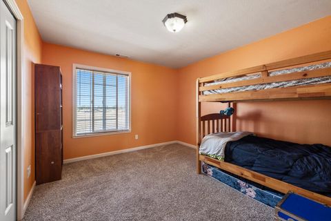 Single Family Residence in Klamath Falls OR 3934 El Cerrito Way 38.jpg