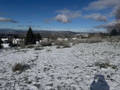  in Klamath Falls OR 5821 Havencrest Drive.jpg