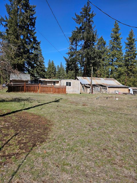 Single Family Residence in Keno OR 10773 Powell Road 2.jpg