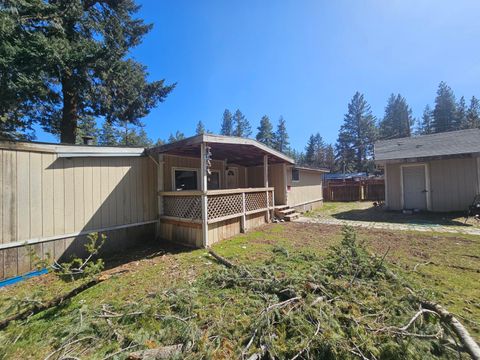 Single Family Residence in Keno OR 10773 Powell Road 1.jpg