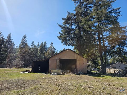 Single Family Residence in Keno OR 10773 Powell Road 10.jpg