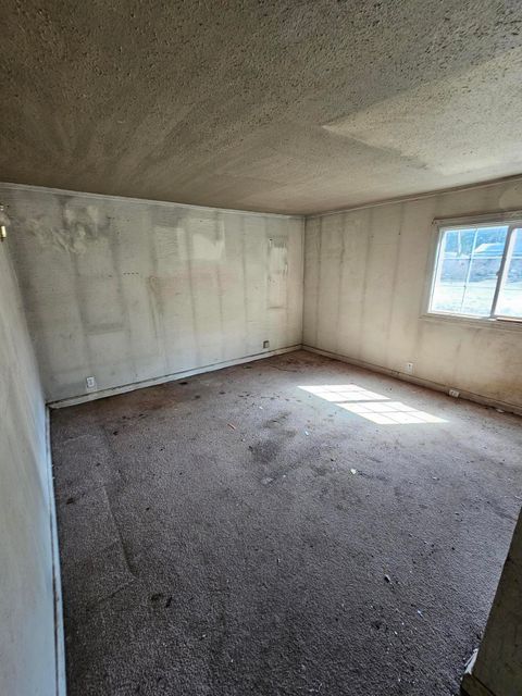 Single Family Residence in Keno OR 10773 Powell Road 13.jpg