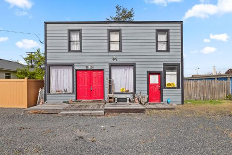  in Merrill OR 212 N Main Street.jpg