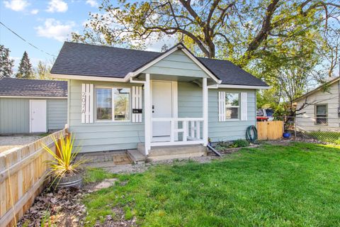 Duplex in Medford OR 207 N Columbus Avenue.jpg