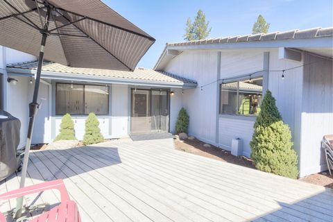 Single Family Residence in Grants Pass OR 111 Black Oak Street 23.jpg