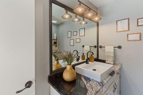 Single Family Residence in Grants Pass OR 111 Black Oak Street 20.jpg