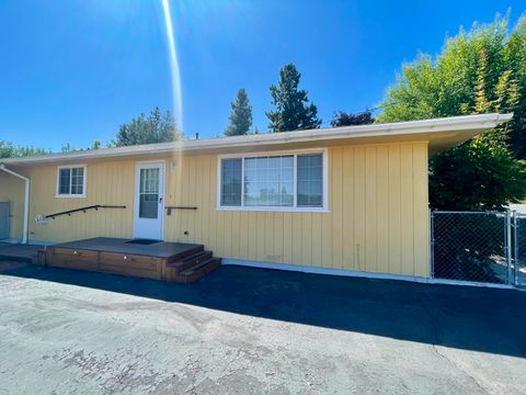 Single Family Residence in Keno OR 15440 Fern Avenue 3.jpg