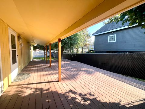 Single Family Residence in Keno OR 15440 Fern Avenue 7.jpg