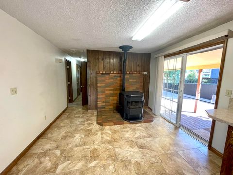 Single Family Residence in Keno OR 15440 Fern Avenue 27.jpg