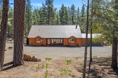 Single Family Residence in Klamath Falls OR 15780 Homestead Lane.jpg