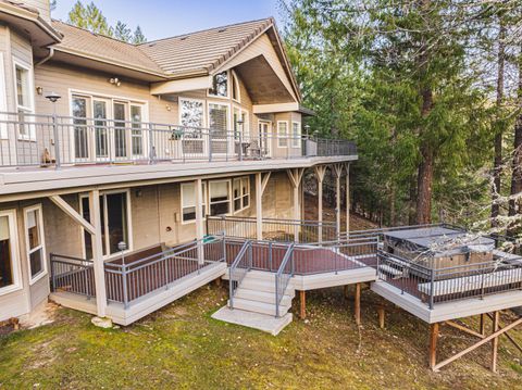 Single Family Residence in Rogue River OR 482 Hidden Valley Lane.jpg