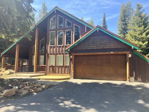 Single Family Residence in Klamath Falls OR 41729 Timber Circle.jpg