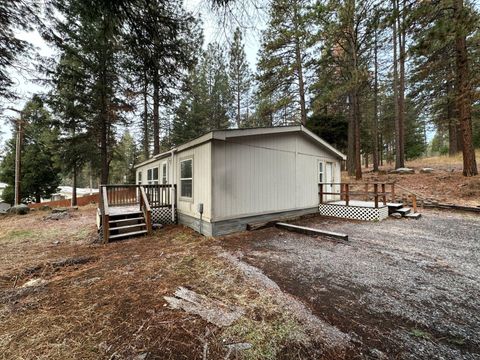 Manufactured On Land in Klamath Falls OR 8102 Big Buck Lane.jpg