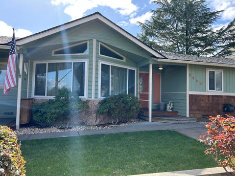 Single Family Residence in Medford OR 2956 Pennington Drive.jpg