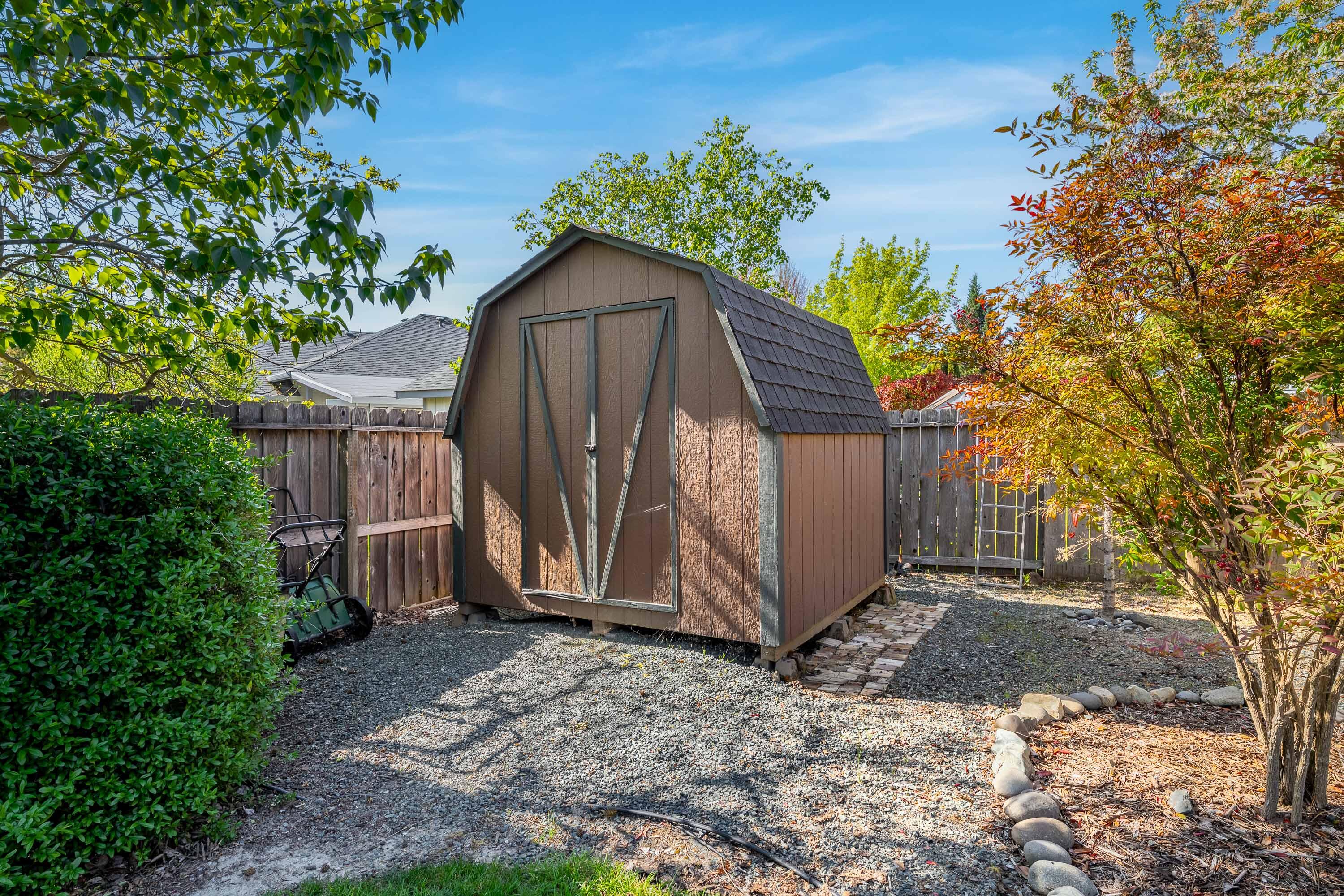 Single Family Residence in Grants Pass OR 2634 SW Garden Meadow Drive 36.jpg