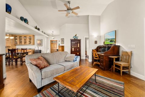 Single Family Residence in Grants Pass OR 2634 SW Garden Meadow Drive 5.jpg