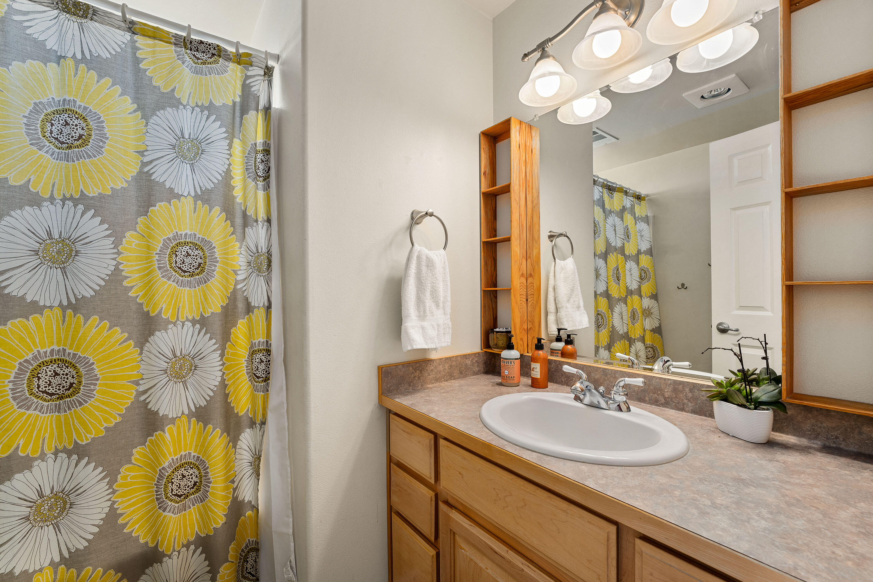 Single Family Residence in Grants Pass OR 2634 SW Garden Meadow Drive 20.jpg