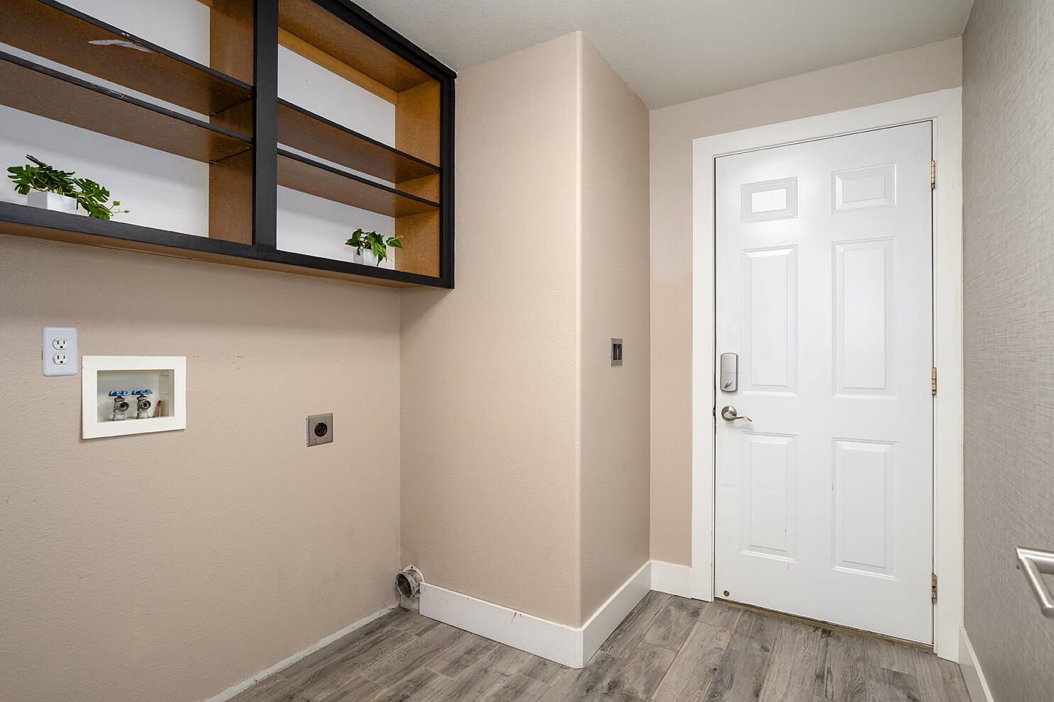 Single Family Residence in Medford OR 521 Sterling Point Drive 15.jpg