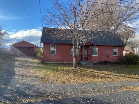 Single Family Residence in Merrill OR 172 Court Drive.jpg