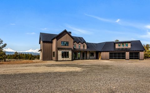 Single Family Residence in Bend OR 66920 Fryrear Road.jpg