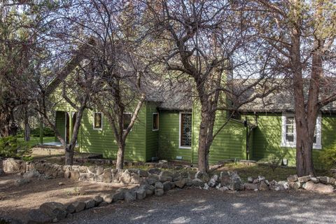 Single Family Residence in Bend OR 20160 Tumalo Road.jpg