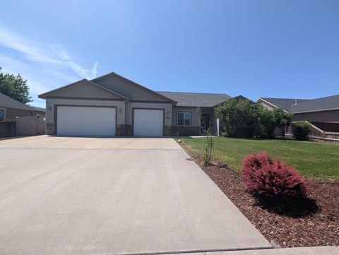 Single Family Residence in Klamath Falls OR 5548 Sturdivant Avenue.jpg