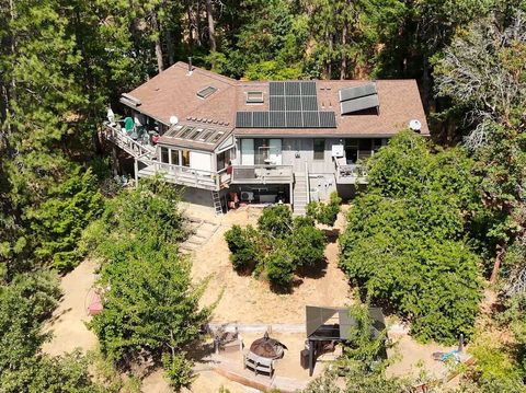 Single Family Residence in Ashland OR 899 Timberlake Drive.jpg