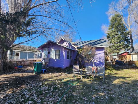 Single Family Residence in Klamath Falls OR 2145 Applegate Avenue.jpg
