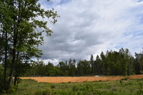 Agriculture in Cave Junction OR 35000 Redwood Highway.jpg